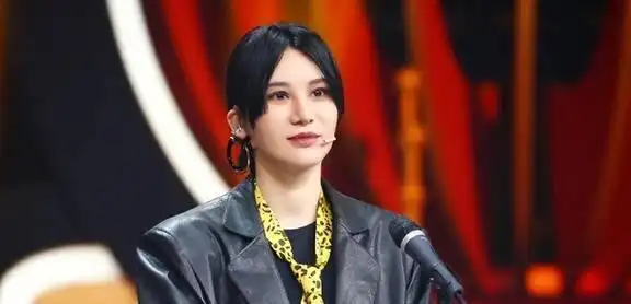 央媒不再容忍!以那英为首的6位明星被整治,如今大快人心?