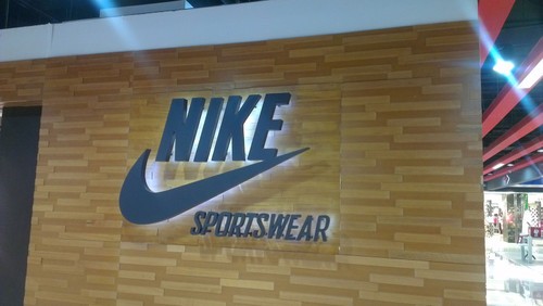 最强拍照四核机中国化 行货HTC One X评测