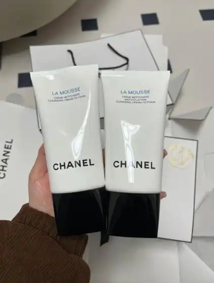 氨基酸洗面奶哪个最好？国产洗面奶十大品牌揭晓，护肤达人推荐