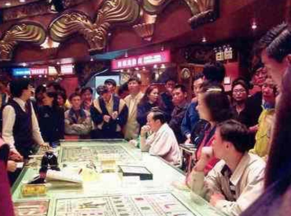 赌场如黑洞!澳门赌场的“潜规则”:不怕你赢钱,就怕你不玩