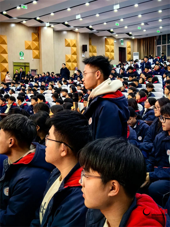 山东省潍坊第七中学优秀学长报告会成功举办