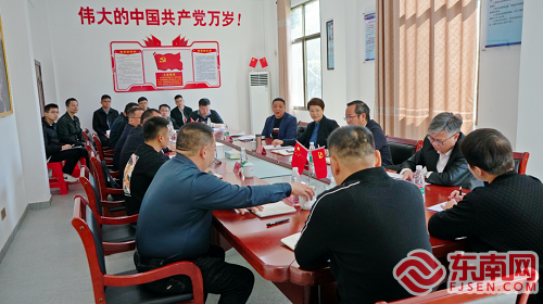 深化运用“四下基层”制度拓产业、兴水利、强交通、惠民生——闽清县政府主要领导赴坂东镇开展调研