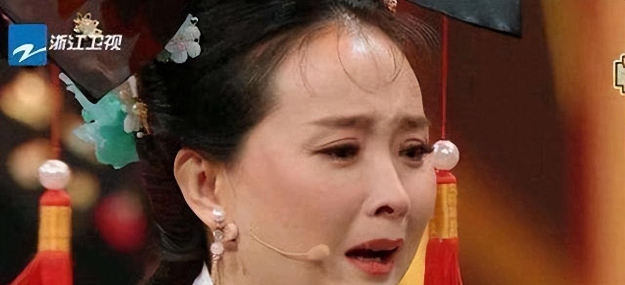 被继子掌掴，亲儿子骂猪头，今复出替夫还债，王艳豪门路有多坎坷