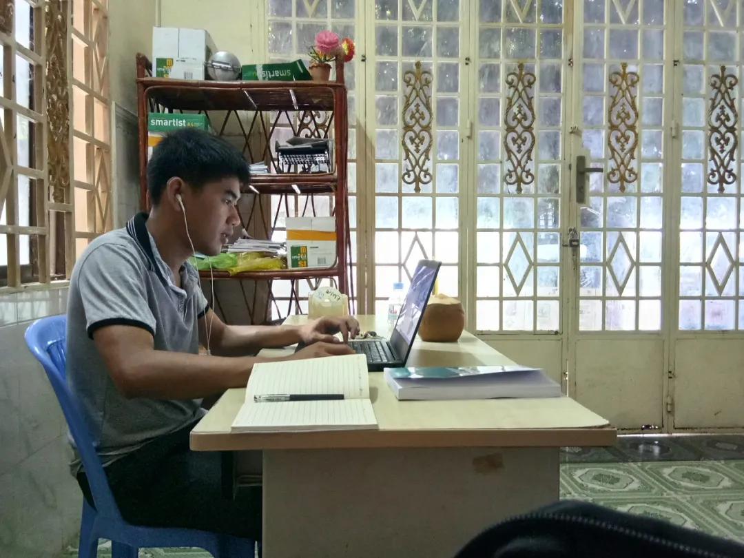 网课无国界,分组“倒时差”,留学生汉语课、全英文专业课不停开