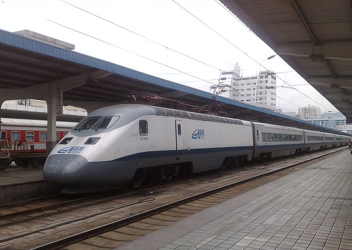 命运多舛！辗转多地的蓝箭号动车组仍被淘汰