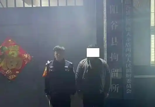 笑岔气了！2025十大怪异新闻，个个都是高手，肯定有你未曾见过的