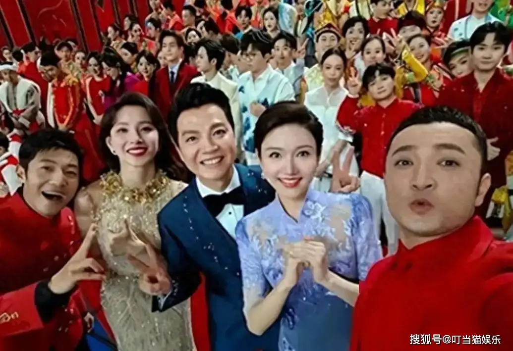 26年央视春晚导演官宣彩排!小品领军人物确认回归,终于等到这天