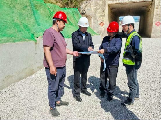 开创!2026新未来——区委三届十三次全会暨区委经济工作会议精神引发热议