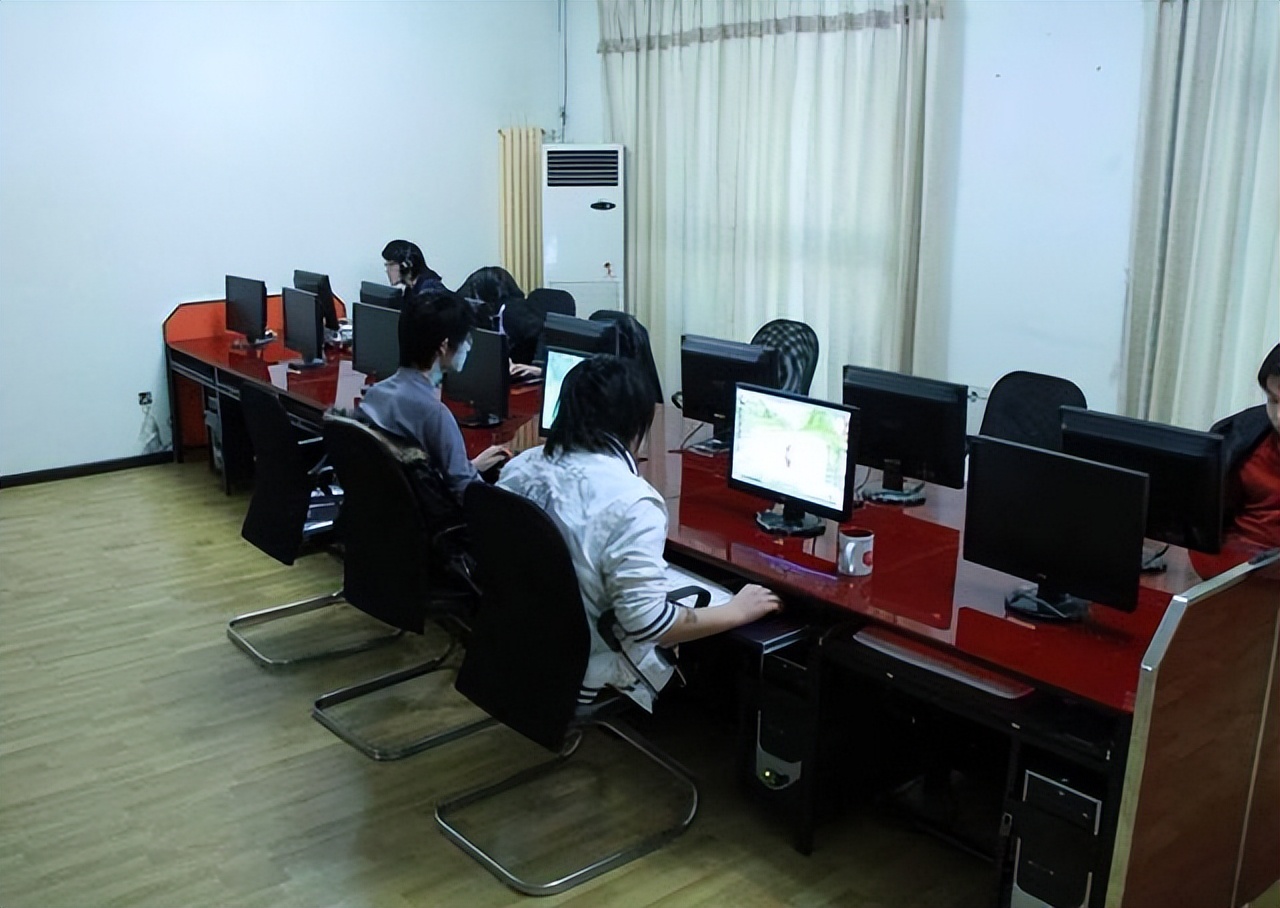 暴雪停服：那些解散的工作室和面临赔偿的主播