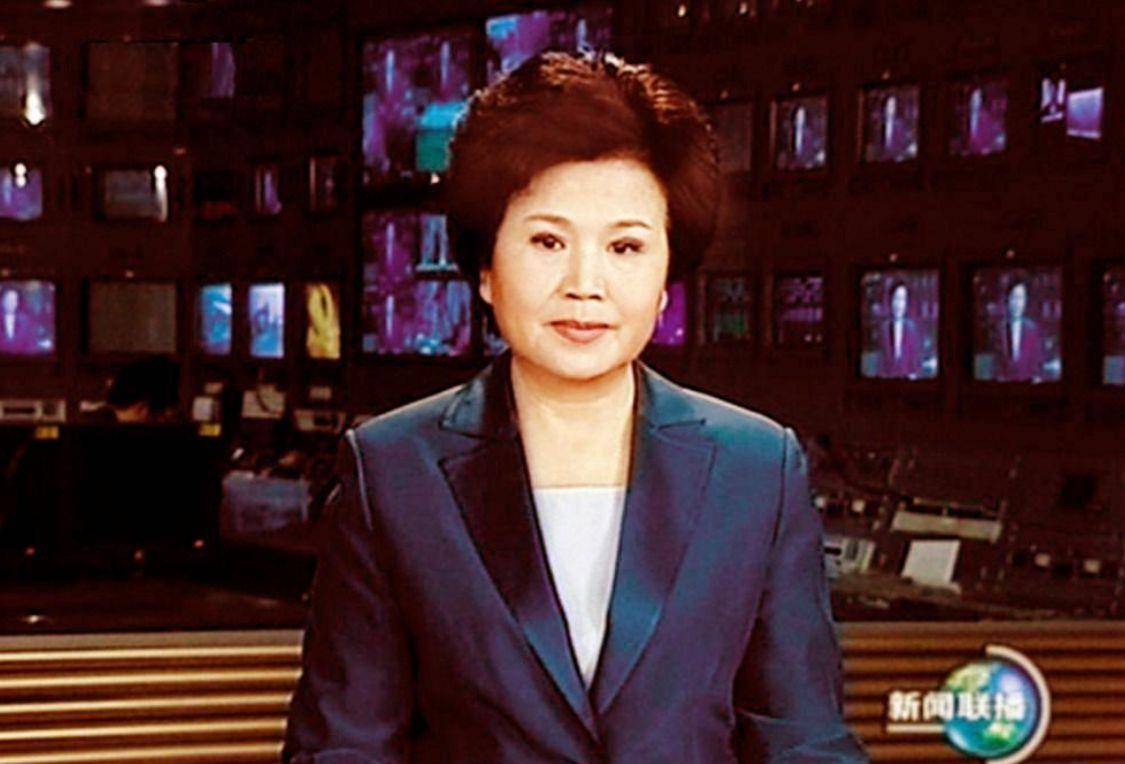 央视主持人邢质斌：和初恋丈夫相守49年，如今75岁的她过得怎样？