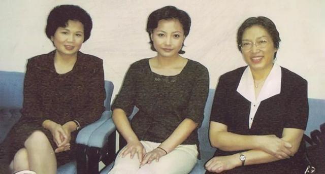 邢质斌，主持28年零失误，罗京去世后主动辞职，跟初恋相守48年