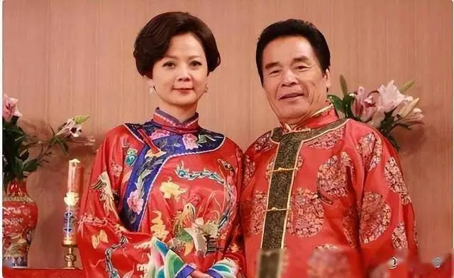 雷洪：前后娶“6个老婆”，每人每月7万零花钱，71岁娶第七房小娇妻