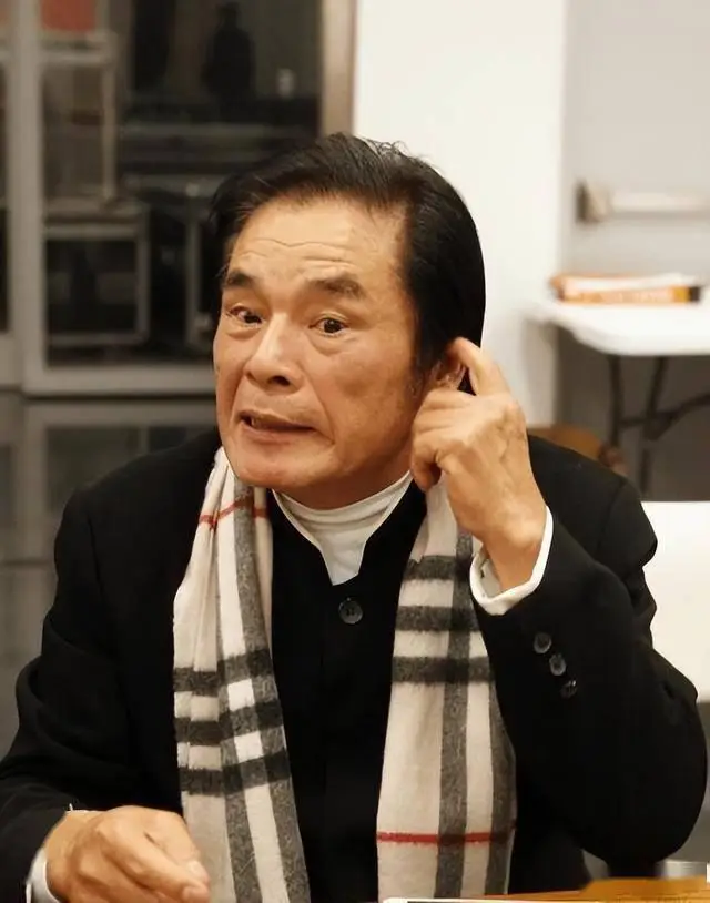 雷洪：前后娶“6个老婆”，每人每月7万零花钱，71岁娶第七房小娇妻