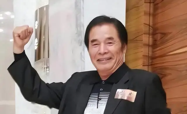 雷洪：前后娶“6个老婆”，每人每月7万零花钱，71岁娶第七房小娇妻