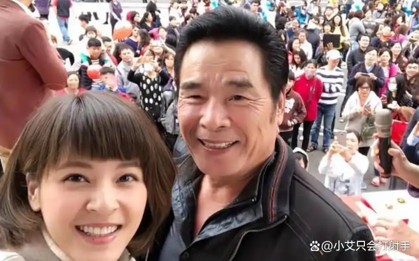 “6个老婆”同住一屋，每月人均7万零花钱，71岁又娶第7房娇妻