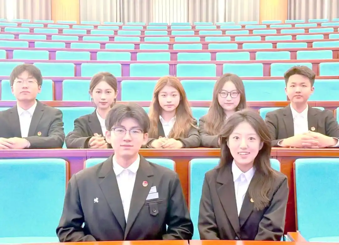 学生会纳新：共筑无悔青春