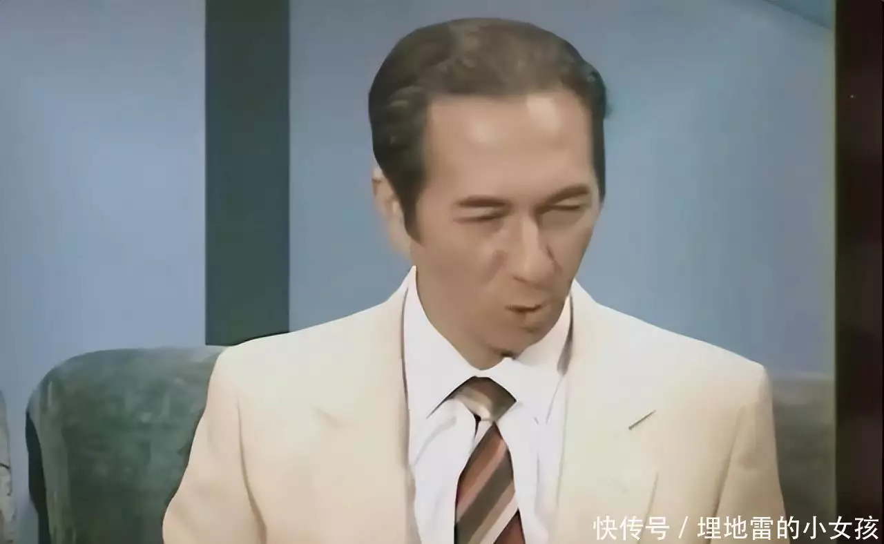 把赌王几房太太一对比，原来“素未谋面”的五太，才是最后的赢家