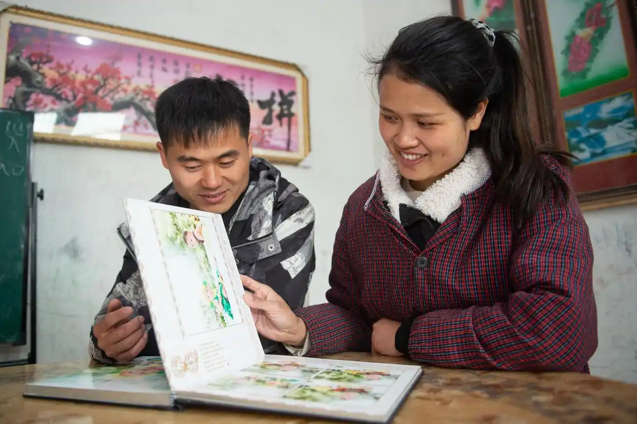 “一式四份”，来看四胞胎之家的脱贫喜悦