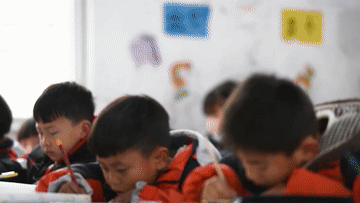 “一式四份”，来看四胞胎之家的脱贫喜悦