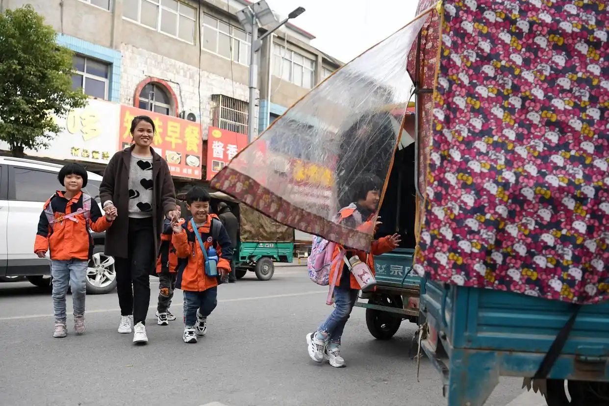 “一式四份”，来看四胞胎之家的脱贫喜悦