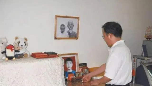 大学生药家鑫被判死刑，想捐出眼角膜，父亲拒绝：你把罪恶都带走