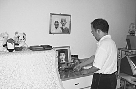 回顾怯懦少年药家鑫的“毁灭史”，经历的家庭教育，比你想得更糟糕