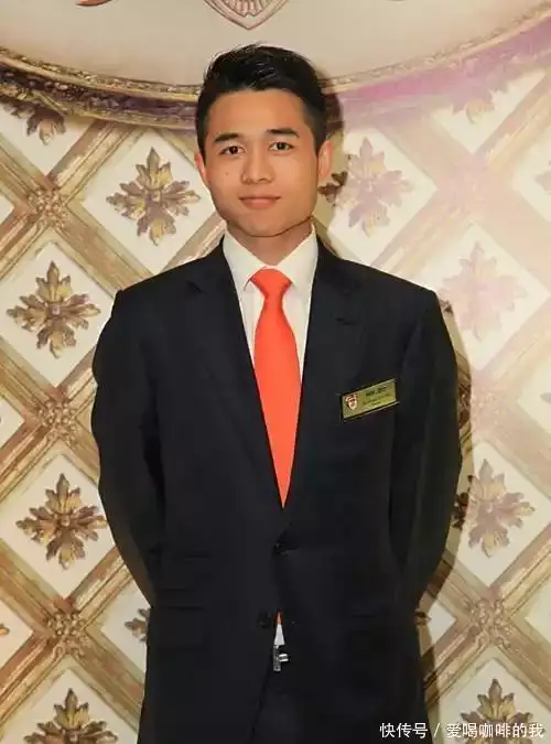 盘点赌王何鸿燊的17个子女及现状，大房最惨，二房成最大赢家！