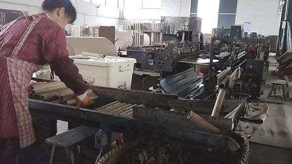 爆红的“加特林”和逆境求生的花炮之乡