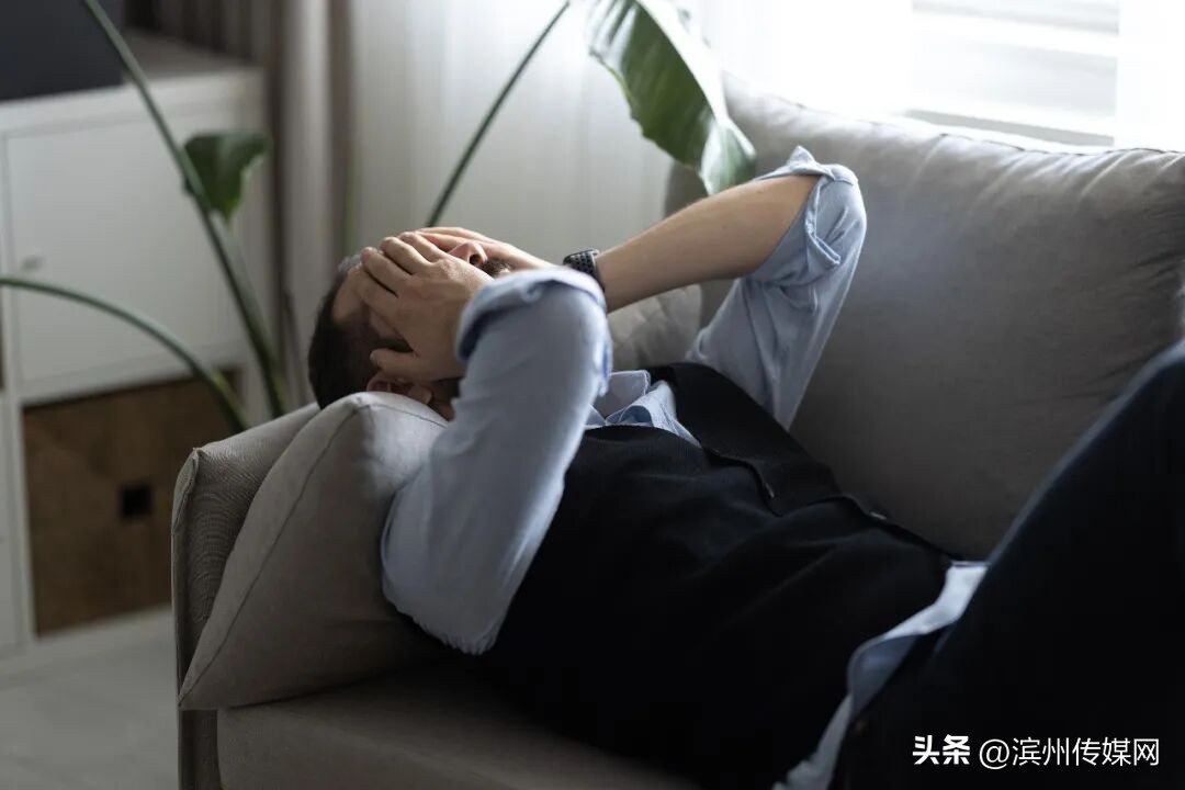 央视揭露廉价心理测试套路：“免费填表、付费看报告”，购买后，商家常常会推荐购买更多相关服务；专家：不仅不靠谱还可能泄露隐私