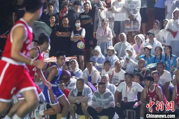 江西“村BA”在“红色故都”江西瑞金激情开赛