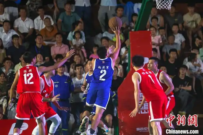 江西“村BA”在“红色故都”江西瑞金激情开赛