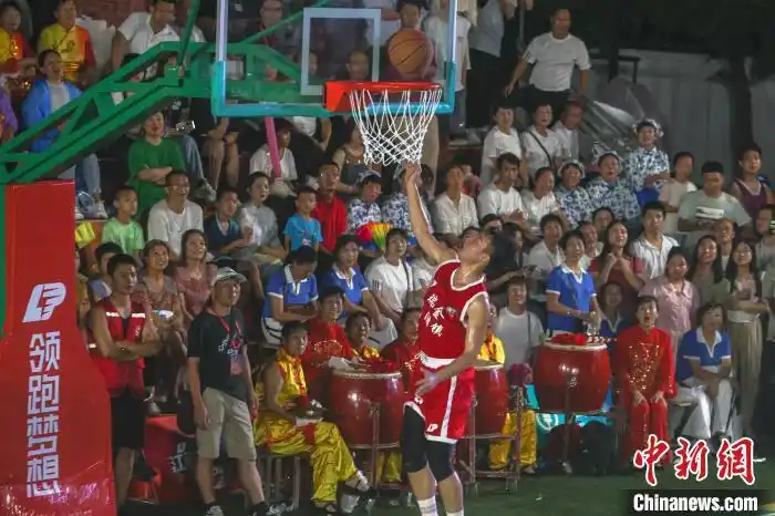 江西“村BA”在“红色故都”江西瑞金激情开赛