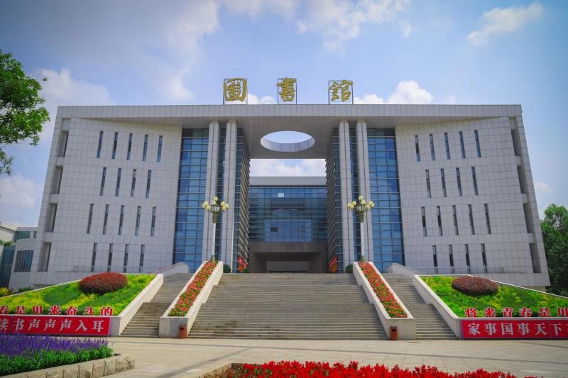 中分段想进国家电网，东北电力、上海电力和三峡大学，怎么选呢？