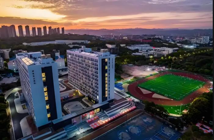 中分段想进国家电网，东北电力、上海电力和三峡大学，怎么选呢？