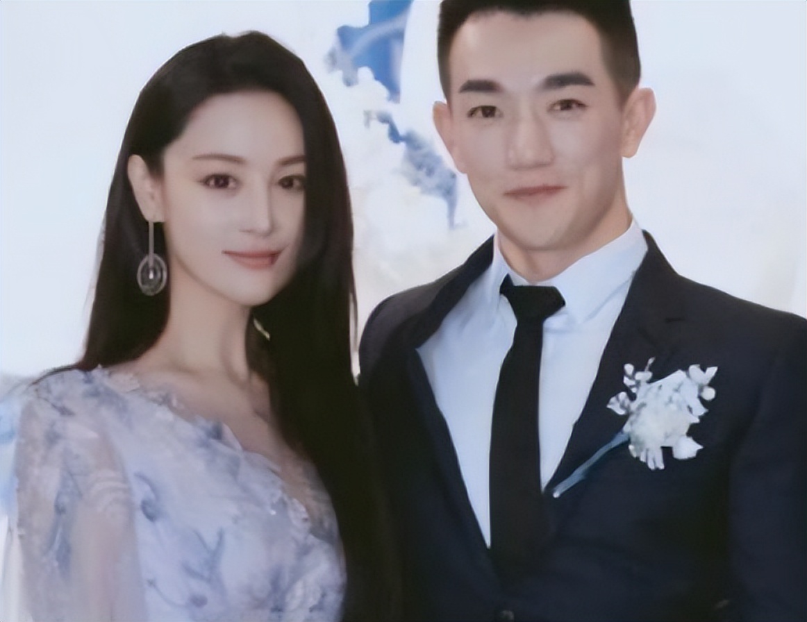 张馨予现在已经远离娱乐圈纷争,嫁入平凡,她的清醒,很少人看懂