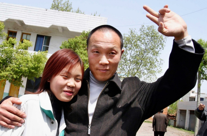 被判杀妻入狱11年后妻子“复活” 他:“一家人全毁了”