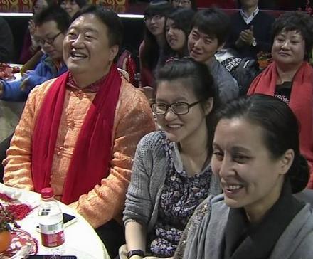 央视春节晚会最牛粉丝,连续19年稳坐观众席,被称“春晚笑脸哥”