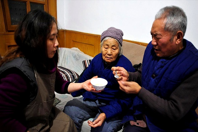 身份证与档案不一致时，究竟听谁的？人社部：只认这个，别争了！