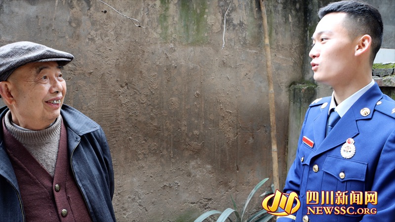 【跑好我们这一棒】赴汤蹈火“火焰蓝”：成为消防员是这辈子最正确的选择