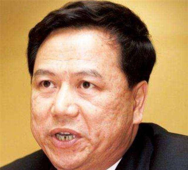 “晴格格”王艳现状，丈夫欠6900万消失，1亿的豪宅被法拍