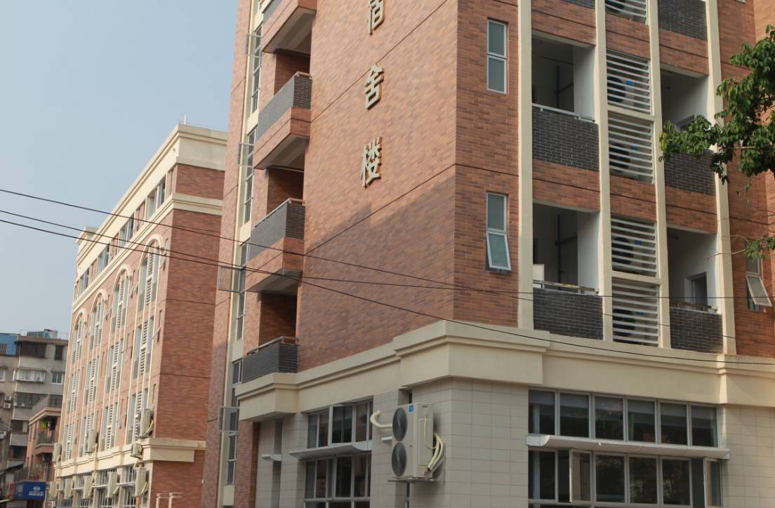 中山这所知名中学搬了，新校区9月1日开学！大量高颜值美图流出