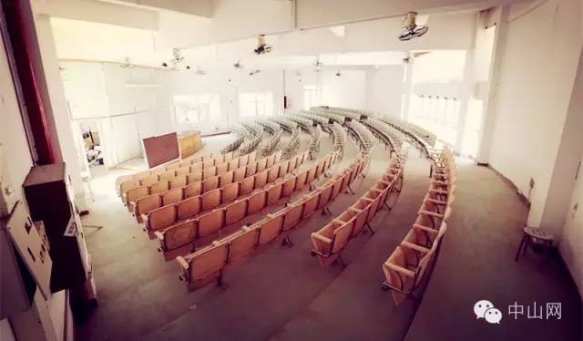 中山这所知名中学搬了，新校区9月1日开学！大量高颜值美图流出