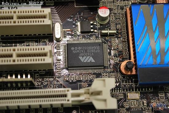 华硕X58 杜蕾斯V2+I7 920 超频测试ing