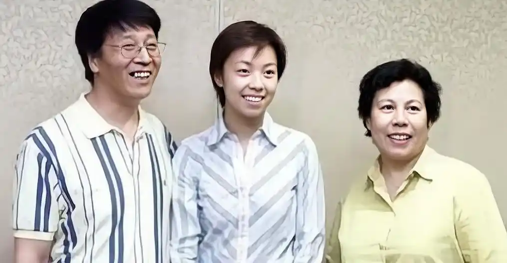 徐威：与袁立分手后，转身娶世界冠军张怡宁，婚后生两子幸福美满