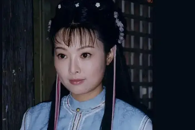 同居12年未果，徐威转身娶小20岁张怡宁，袁立3婚至今未生子！