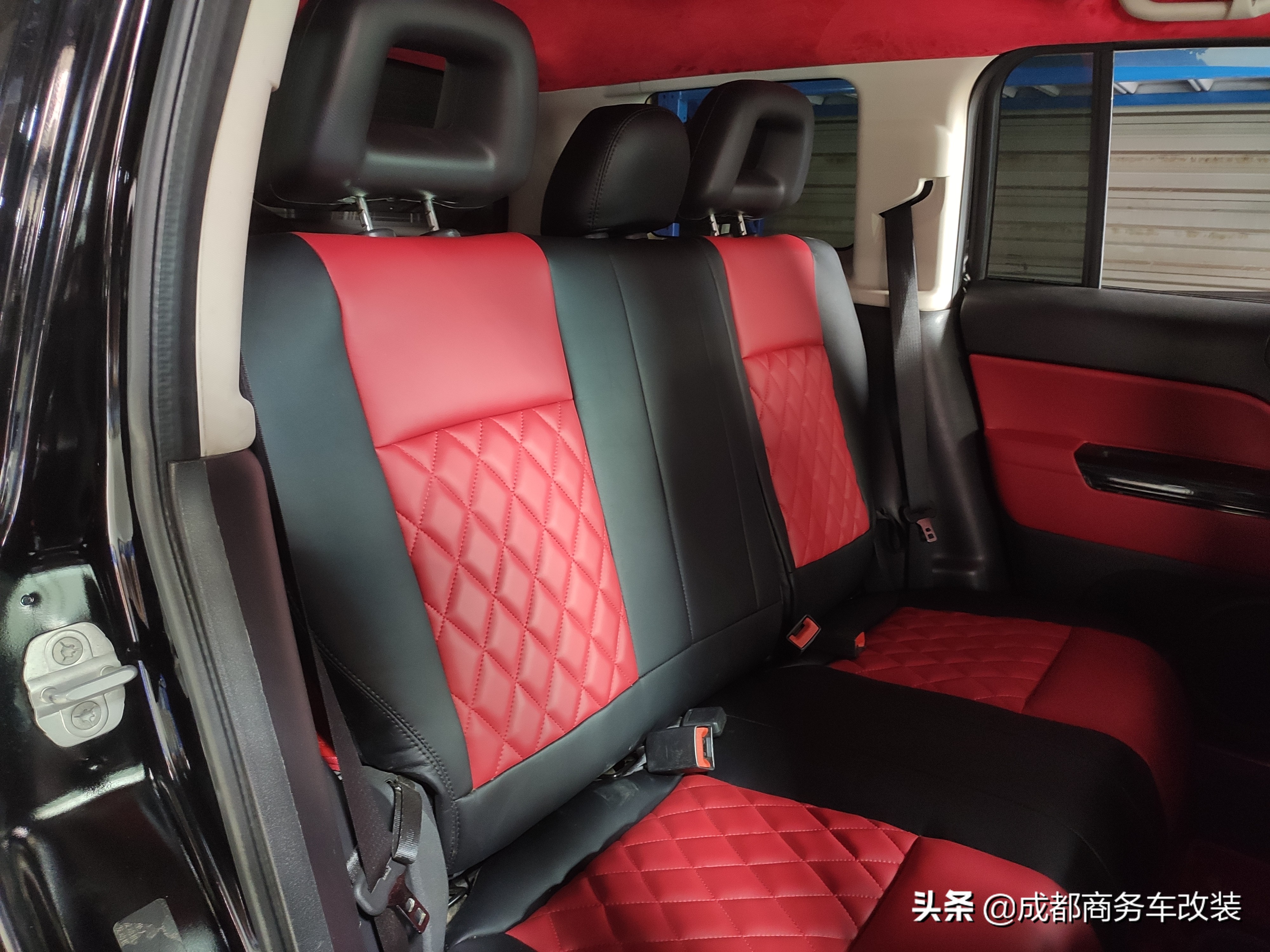 开了快8年的吉普自由客翻新内饰,彻底解决掉异味,驾驶更舒适