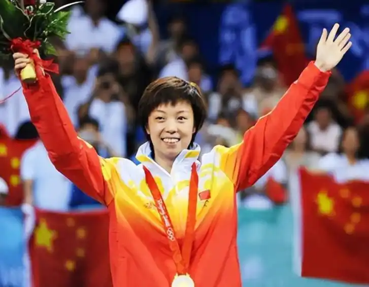 回顾徐威：与袁立分手后，转身娶冠军张怡宁，婚后生两子幸福美满