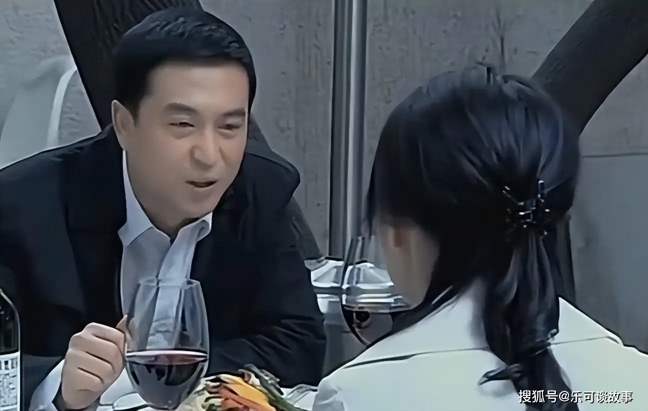 《蜗居》最隐晦的真相：宋思明与海藻，从来不是爱，是贪婪的毁灭