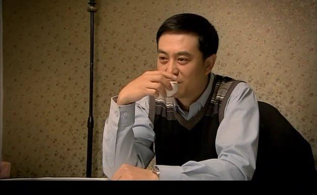 《蜗居》播出12年，男一号成“叔圈顶流”，男二号却惨遭封杀