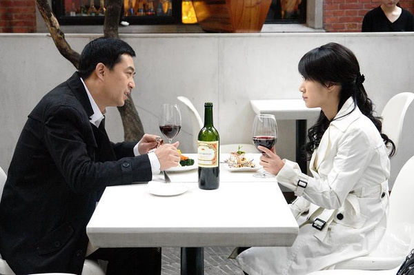 《蜗居》播出12年，男一号成“叔圈顶流”，男二号却惨遭封杀